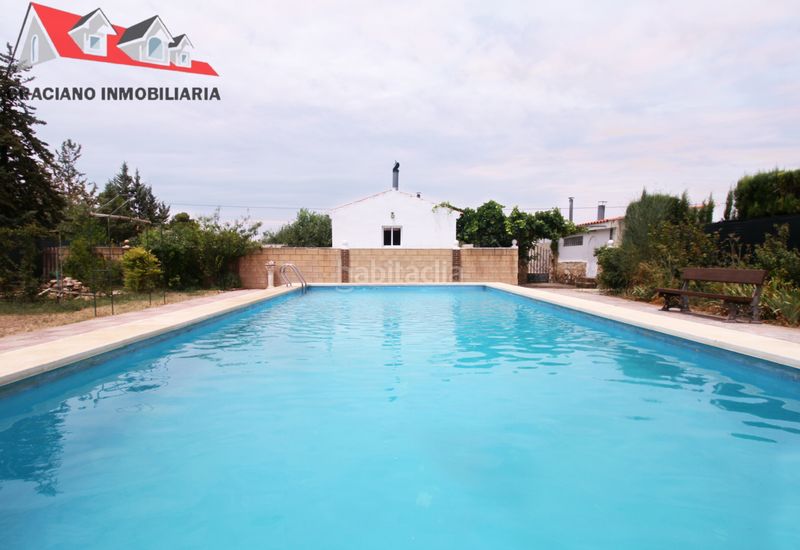 Foto 410b46be-3f95-4472-a5de-2f1373591c9e. Xalet amb xemeneia calefacció aparcament piscina a Albacete