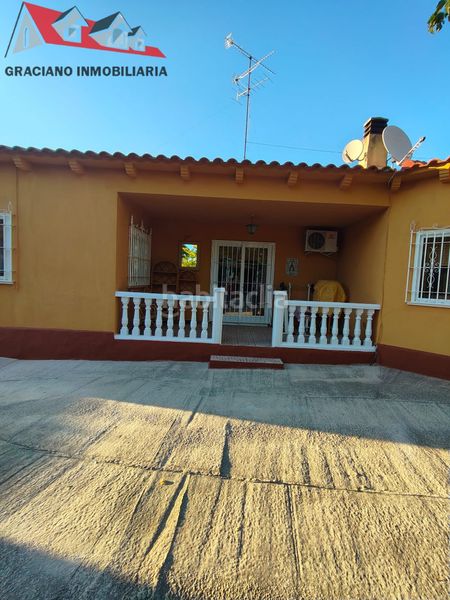 Foto 4435fba3-fba6-48a6-b918-49cb8c0cda05. Xalet amb xemeneia calefacció aparcament piscina a Albacete