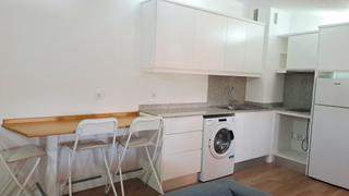 Rent Penthouse in Tafira. Atico-abuhardillado en tafira.