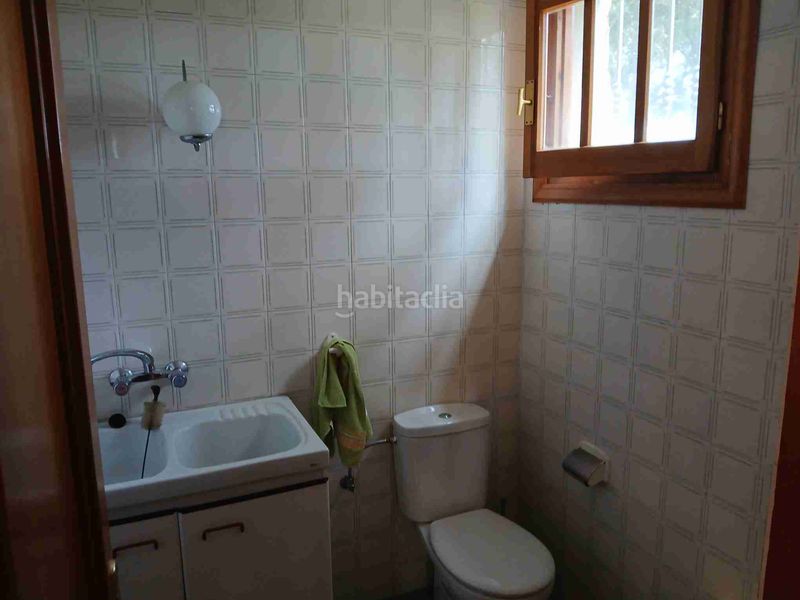 Foto 1b6bb1fc-4121-407e-9e57-096ccebbb579. Xalet amb xemeneia calefacció aparcament a Lastras del Pozo