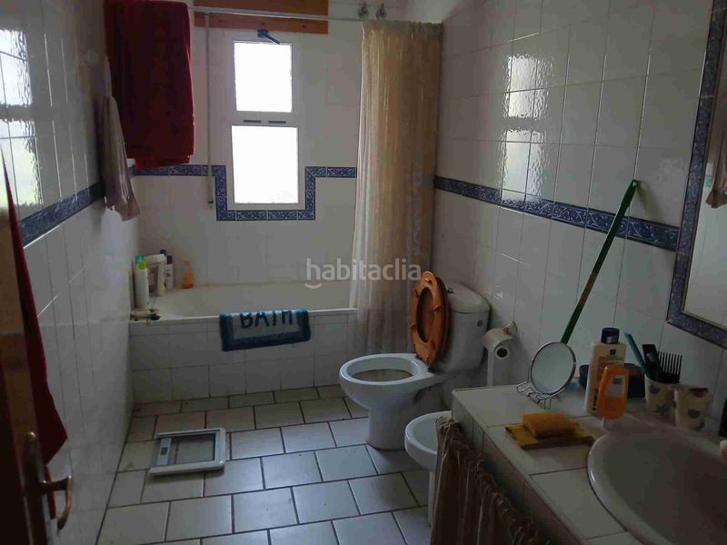 Foto 4df85a17-7f8d-43e4-b618-bd7a244bf385. Xalet amb xemeneia calefacció aparcament piscina a Marugán
