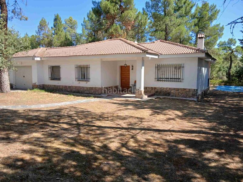 Foto 6a61195a-2131-46da-beda-102dfc2d66d1. Xalet amb xemeneia calefacció aparcament piscina a Marugán