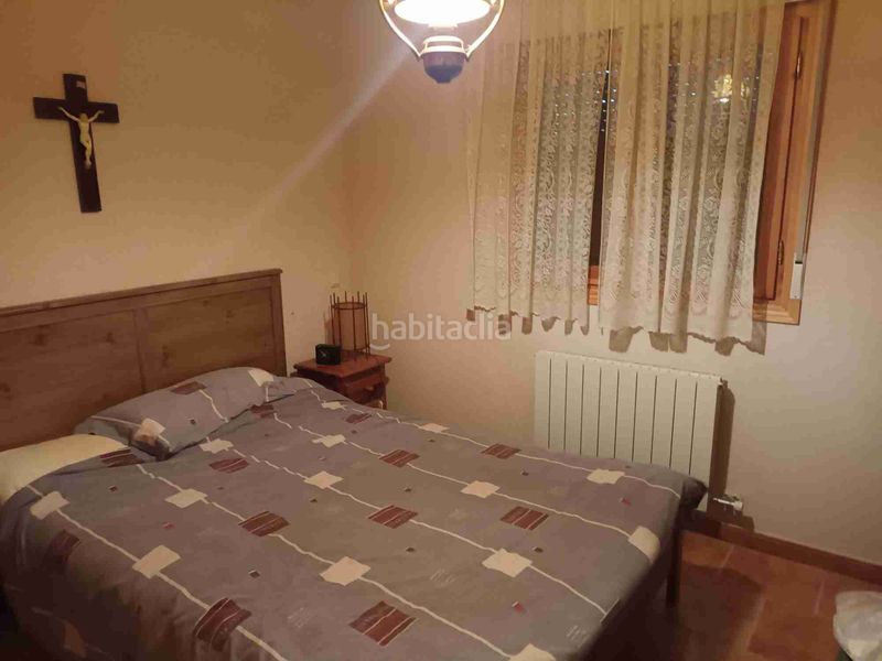 Foto eb9d4e22-314a-4a37-ab21-521690db3c0c. Xalet amb xemeneia calefacció aparcament a Marugán