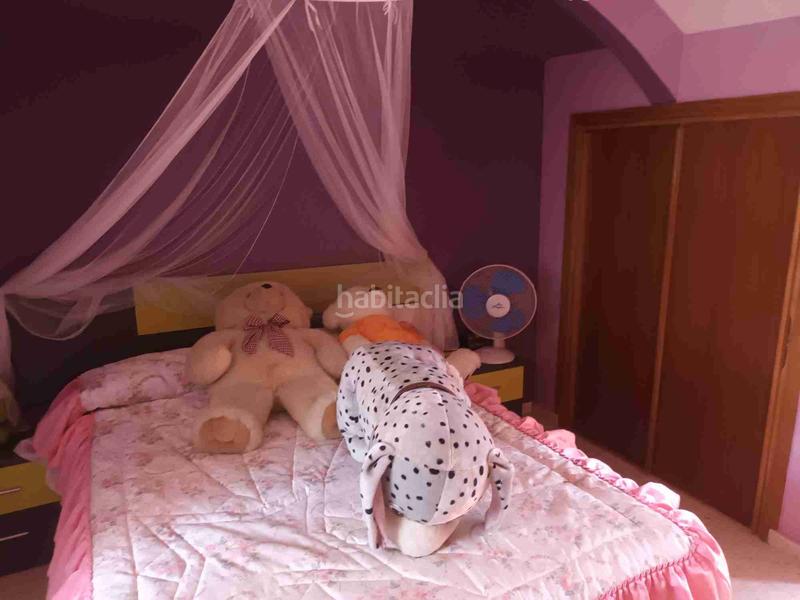 Foto 268bf076-9f20-4765-9c43-360024d67984. Chalet avec chauffage parking piscine dans Marugán