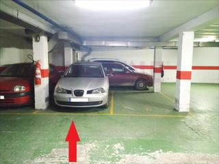 Parking coche en Las Fuentes. Venta de plaza de aparcamiento bien situada en la calle minas, c