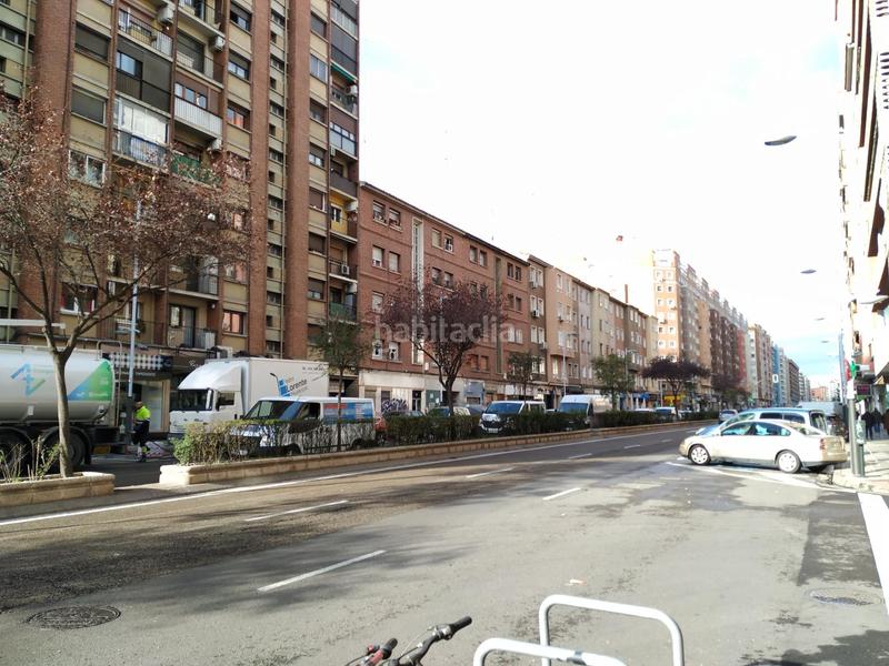 Foto 0842d2be-a2c4-4703-bbff-453315e577b6. Parking coche venta de plaza de aparcamiento para una o dos motos muy bien situada en la avenida tenor fleta n 81, ya muy cerca del cruce con la en Zaragoza