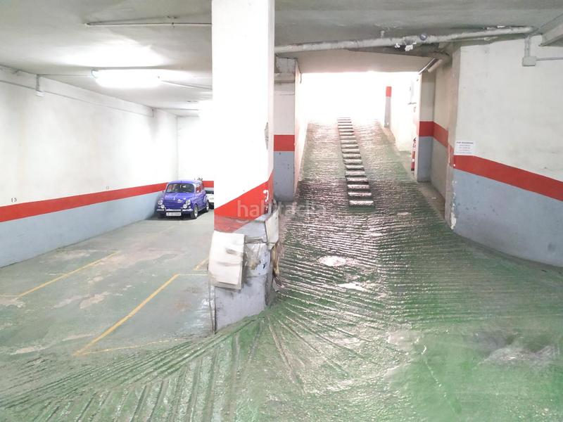 Foto 43d9ca49-25c7-4a6b-b712-7b23fcf4549d. Parking coche venta de plaza de aparcamiento para una o dos motos muy bien situada en la avenida tenor fleta n 81, ya muy cerca del cruce con la en Zaragoza