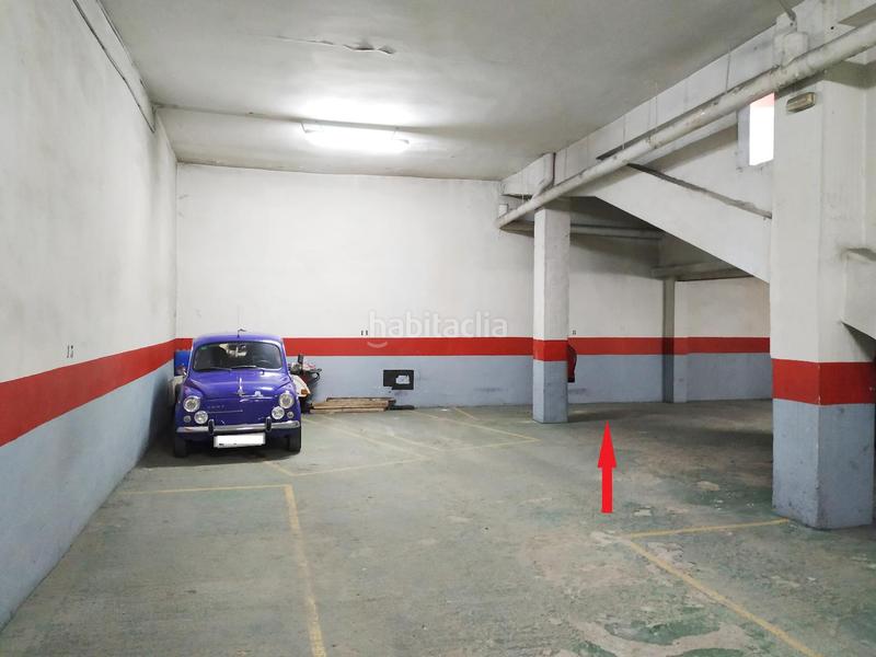 Foto cd58bd88-4f17-443f-a6c0-199660c790f5. Parking coche venta de plaza de aparcamiento para una o dos motos muy bien situada en la avenida tenor fleta n 81, ya muy cerca del cruce con la en Zaragoza
