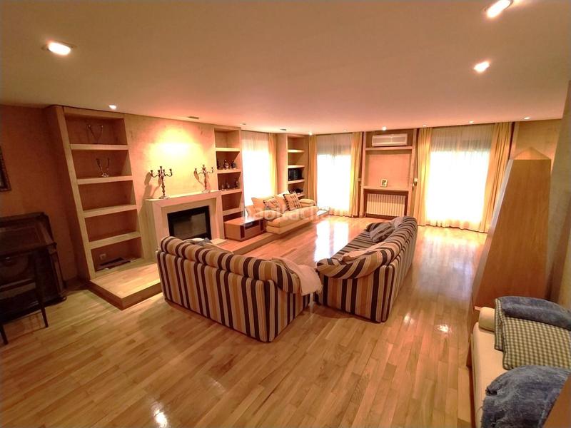 Foto 33626a6c-5a5b-4d25-9ce5-0f601900bfde. Maison avec piscine dans Venta del Olivar Zaragoza