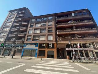 Local commercial en Calle calle de santander 1. Local comercial acondicionado como bar colindres