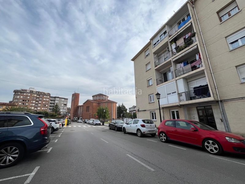 Foto a33c1c11-df9e-4613-a669-946f9829f249. Planta baixa a Colindres