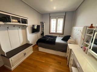 Pis  Calle calle monte 9. Gran piso en colindres de 3 dormitorios, 2 baños y garaje cerrad
