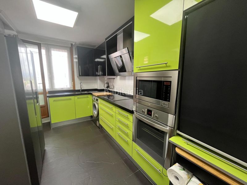 Foto 0e0d2c74-dc94-4bbf-bc2b-5ccdfb4badde. Flat with heating parking in Colindres