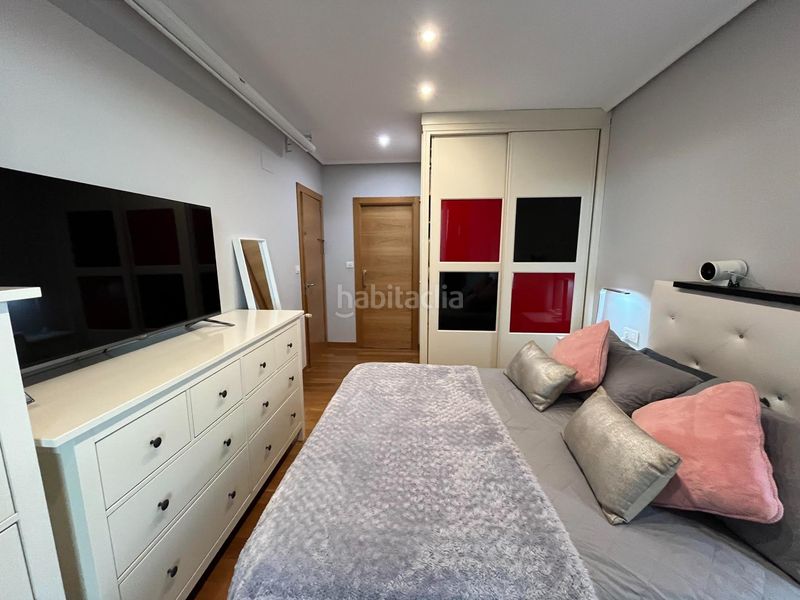Foto 828e47e6-77b3-4996-8408-e57aa7a51019. Flat with heating parking in Colindres