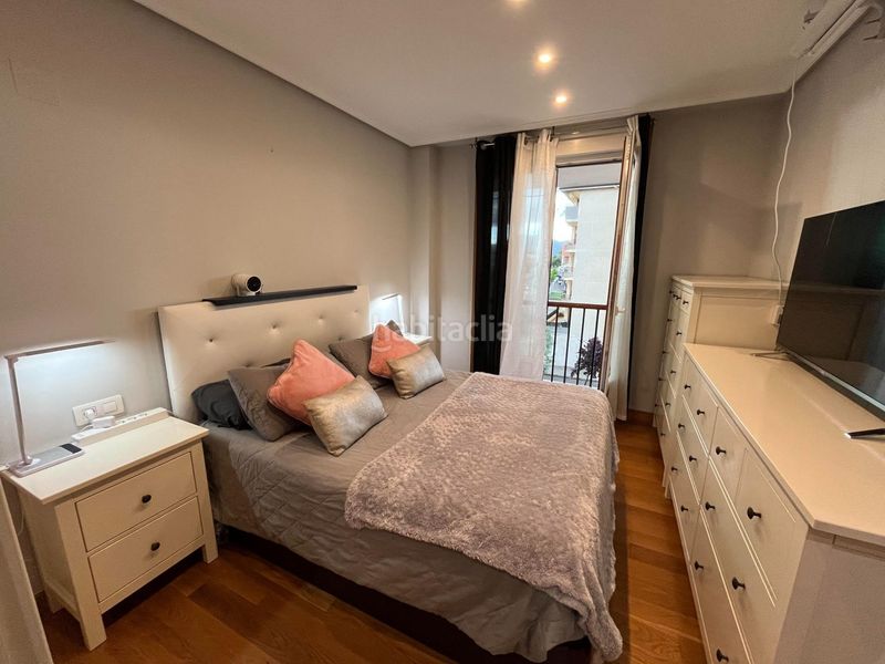 Foto a36bba56-18c1-43f4-a010-f00d377d260c. Flat with heating parking in Colindres