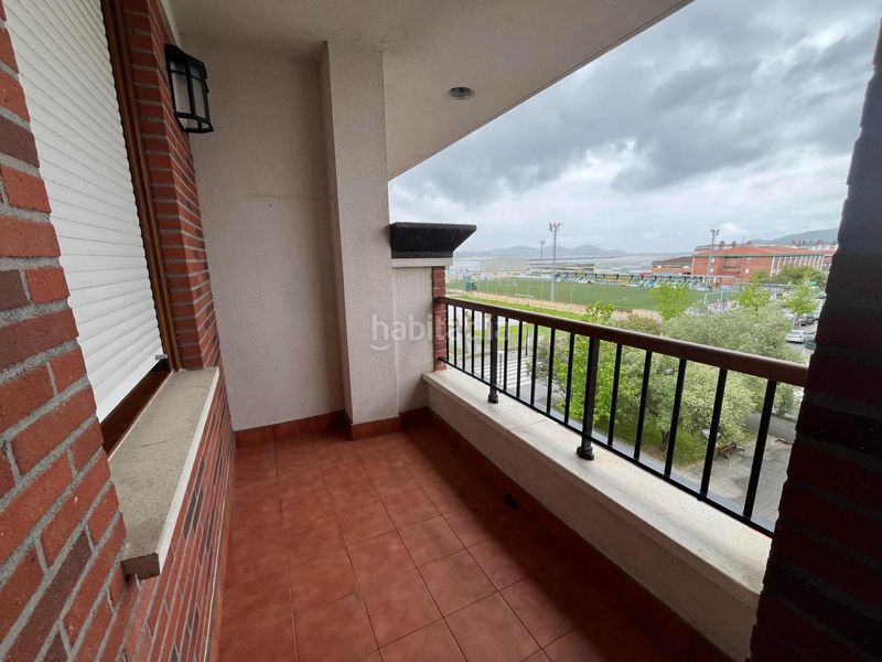 Foto c8a1efe6-eb72-4a10-9f27-c92f125f837e. Flat with heating parking in Colindres
