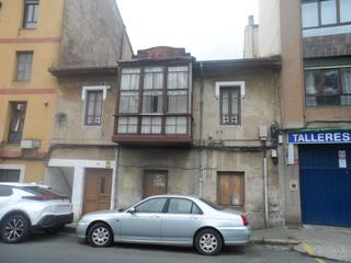 Edifici  Calle eduardo garcía. Casa en peñacastillo con gran potencial