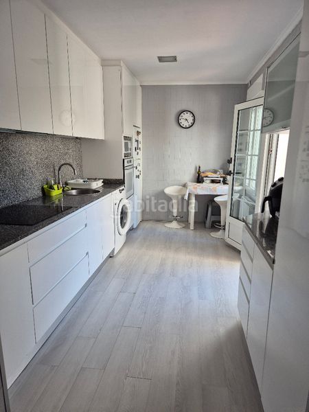 Foto 10f7a590-ac90-47b8-86ec-b17c9019e03e. Casa adossada amb calefacció a Muriedas Camargo