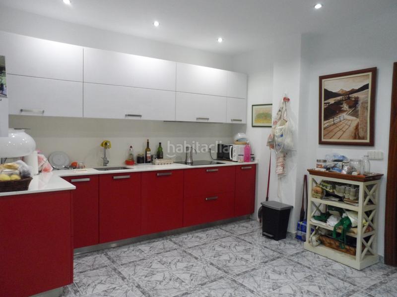 Foto 03bf065e-8334-48b6-8969-2531218c3eb8. Casa amb calefacció aparcament a Peñacastillo - Nueva Montaña Santander