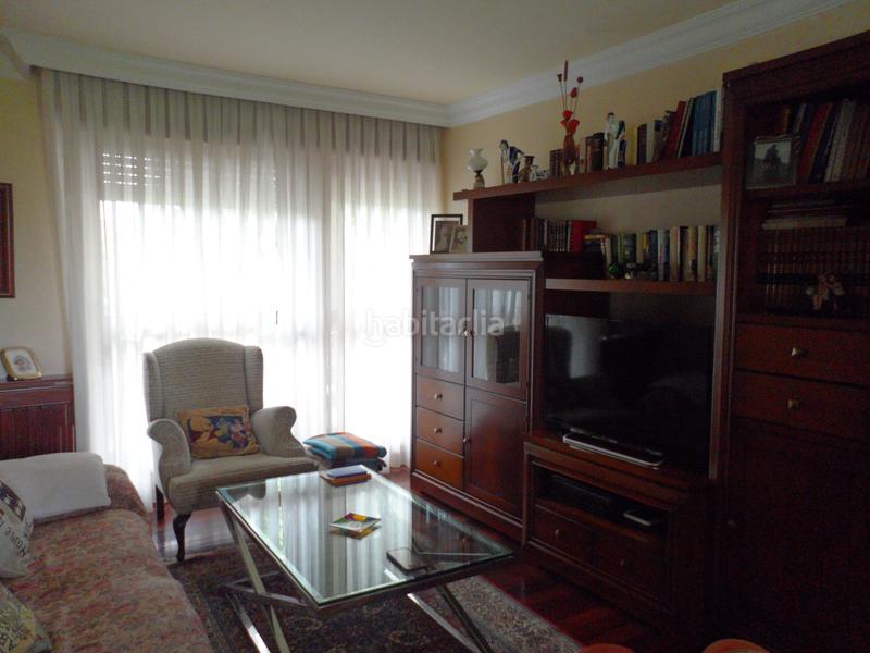 Foto 3ef1accf-7374-4ff4-8842-702add8e359d. Casa amb calefacció aparcament a Peñacastillo - Nueva Montaña Santander