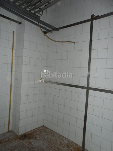 Foto ee50c946-cf2e-4a1d-9550-223e29e6a802. Local comercial a Los Castros Santander