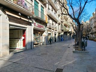 Location Local commercial à Rambla de la llibertat 13. Local a la rambla de girona