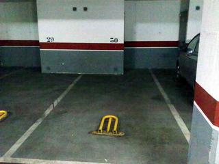 Location Parking voiture  Carrer de bernat boades 31. Parking al centre de girona