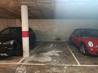 Alquiler Parking coche  Carrer de sant agustí 8. Parking a girona