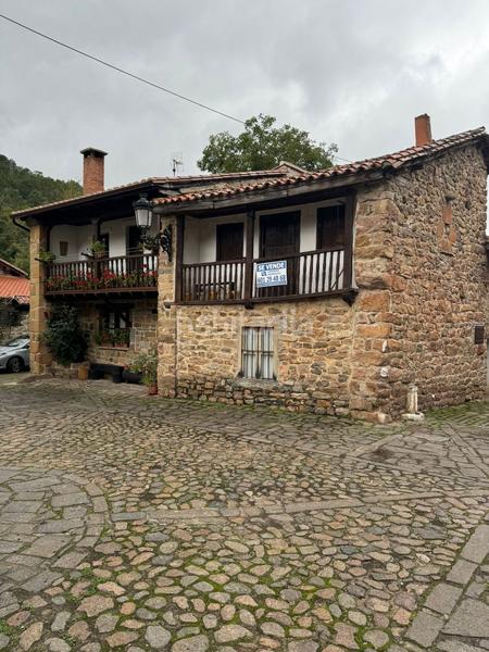 Foto 193477e3-53c1-4f16-93c9-5f8fe6f70a01. Casa adossada a bárcena mayor 48 a Tojos (Los)