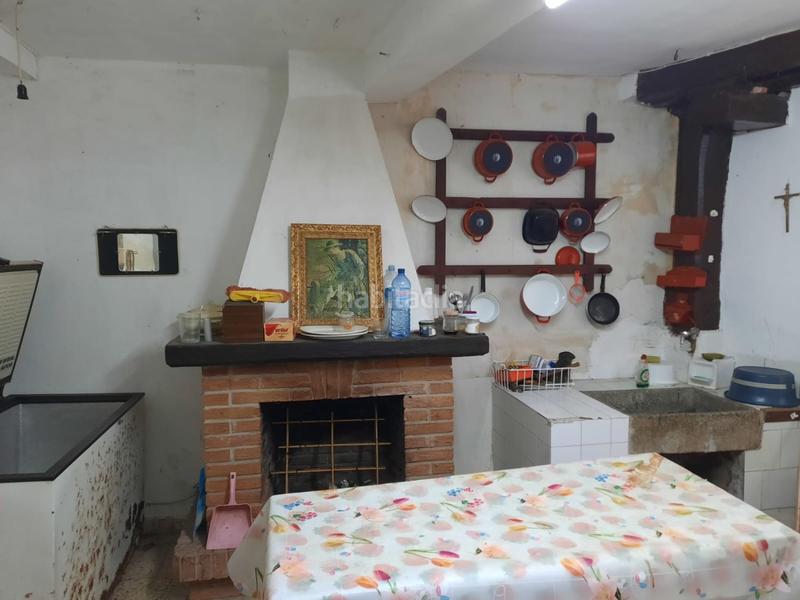 Foto f488b89e-af6c-4b3c-8f48-702073890cdd. Casa adossada a bárcena mayor 48 a Tojos (Los)