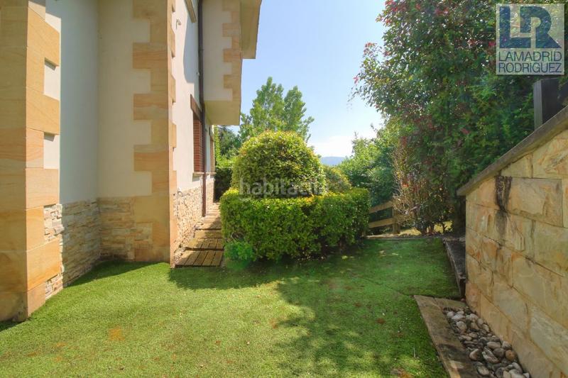 Foto 070c3a2d-d299-46e1-b6f9-3e0c6d2b0011. Chalet en las viñas 3 chalet en venta en el tejo, 4 dormitorios. en Valdáliga
