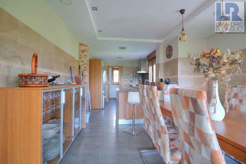 Foto e8199c18-b9be-4170-b065-d79ab8142373. Chalet en las viñas 3 chalet en venta en el tejo, 4 dormitorios. en Valdáliga
