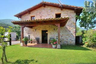 Casa adossada a Birruezas 5. Casa adosada en venta en san vicente del monte, 2 dormitorios.