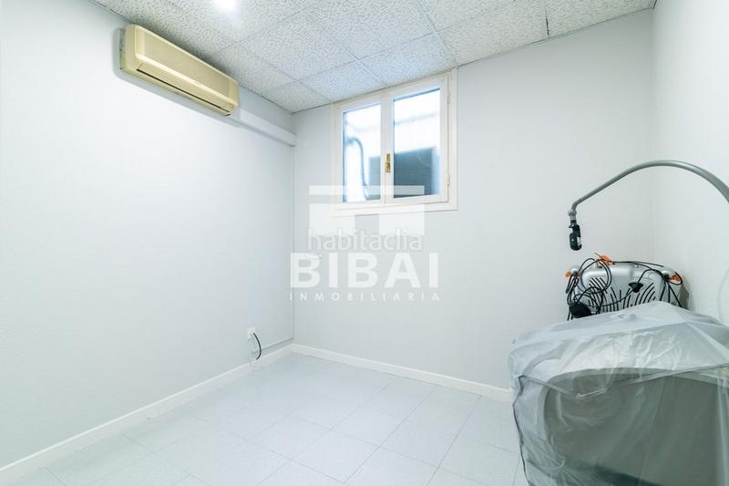 Foto a71bd235-51b9-48c9-8f36-4692d13e9011. Geschäftsraum in Arrasate o Mondragón