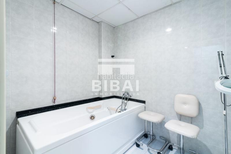 Foto e32bf044-a760-4f38-8c01-2d2b637a00b4. Geschäftsraum in Arrasate o Mondragón