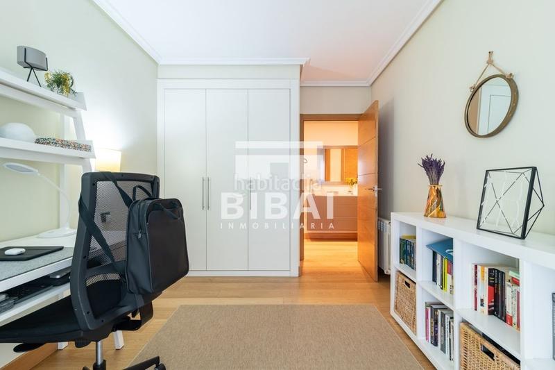 Foto 1a5caf03-6f92-491e-8485-dbd43e65335a. Piso vivienda de 3 dormitorios con calidades supremas, orientación suroeste y vistas despejadas en Arrasate o Mondragón