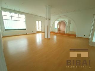 Local commercial à Arrasate o Mondragón. Local comercial en alquiler