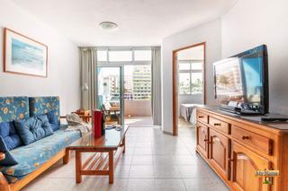 Apartament  Avenida de menceyes. Se vende precioso y luminoso apartamento, con orientación sur y