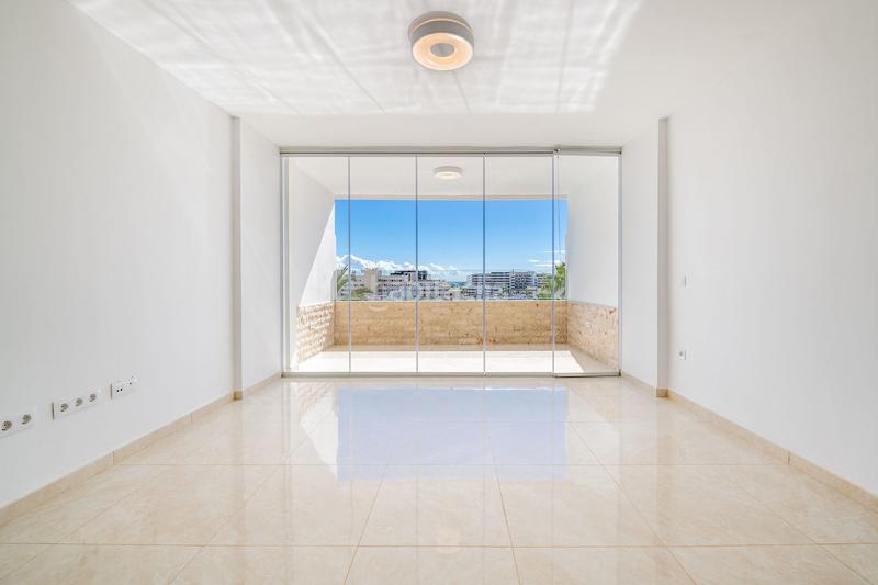 Foto c5abf470-a51c-4c54-849a-b16fdfa360d4. Apartment with pool in Playa del Inglés San Bartolomé de Tirajana