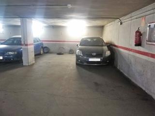 Aparcament cotxe a Calle de la miosotis 46c