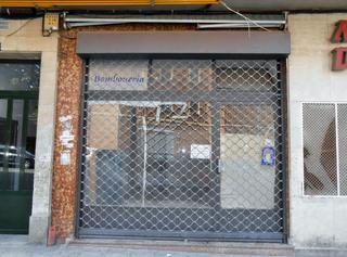 Location Local commercial à Adurtza kalea 4