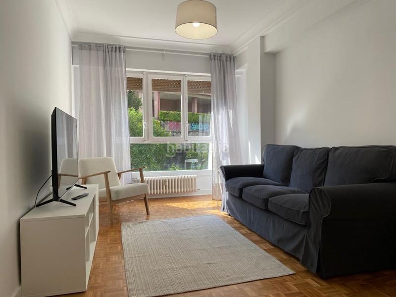 Foto 223a1a83-2021-40e4-93f6-29c8cfd1be12. Rent flat with heating in Antiguo Donostia - San Sebastián