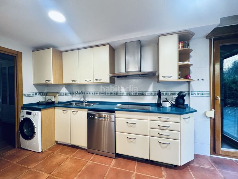 Foto eb18beaa-a980-4f6d-82fa-ff30d7bca694. Dúplex amb calefacció aparcament a Ibaeta Donostia - San Sebastián