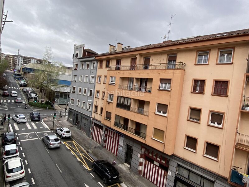 Foto 92d76174-0789-4035-9ee7-42ba7ab6c7d6. Appartamento con riscaldamento in Hernani