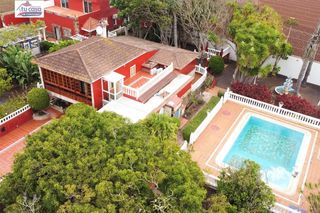 Chalet  Santa cristina. Villa de lujo ubicada en santa maría de guía muy cerca del área