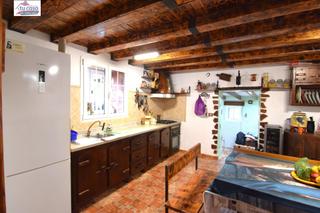 Maison  Lugar la montañeta. Se vende maravillosa casa de dos plantas más azotea, totalmente