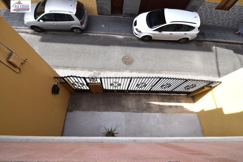 Foto eac0e7dd-60a8-4814-a658-52a9a1cd2c48. Casa amb aparcament a Isleta Palmas de Gran Canaria (Las)