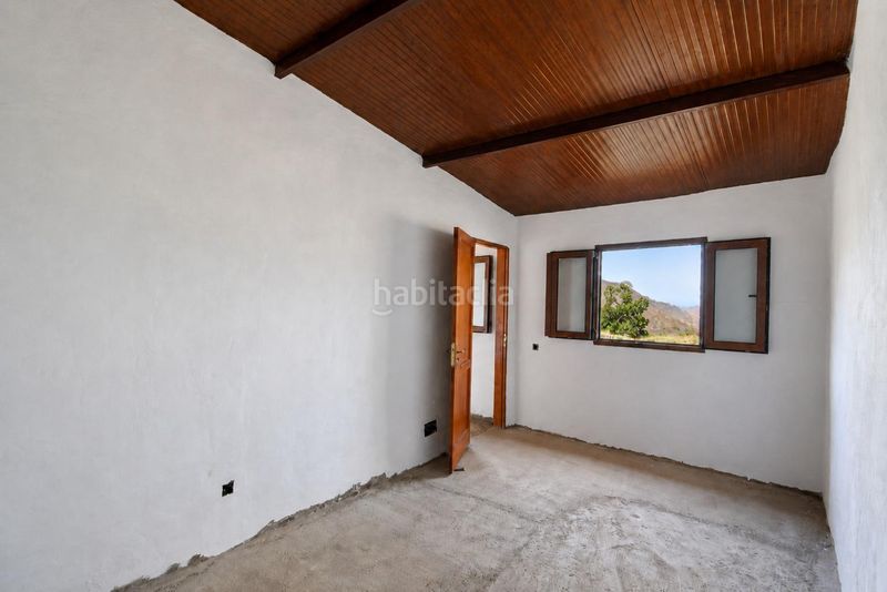 Foto 446c0938-3dd2-4984-8709-038449c42425. Casale con parcheggio in Tejeda