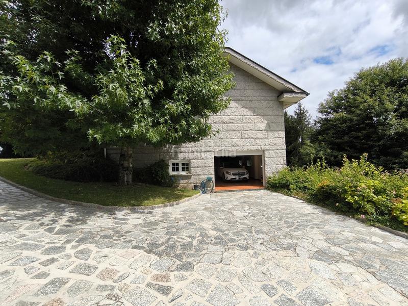 Foto 12045597-c0e0-45da-bd5d-ea10f6d907f3. Chalet con camino riscaldamento piscina in Fontecarmoa Vilagarcía de Arousa