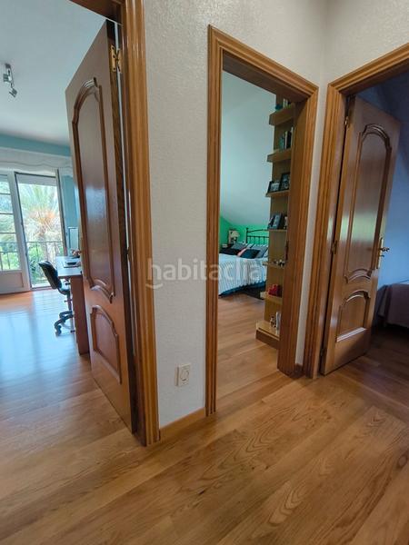 Foto ce8bca57-d8b7-49cb-8d12-aac9441b70e1. Chalet con camino riscaldamento piscina in Fontecarmoa Vilagarcía de Arousa
